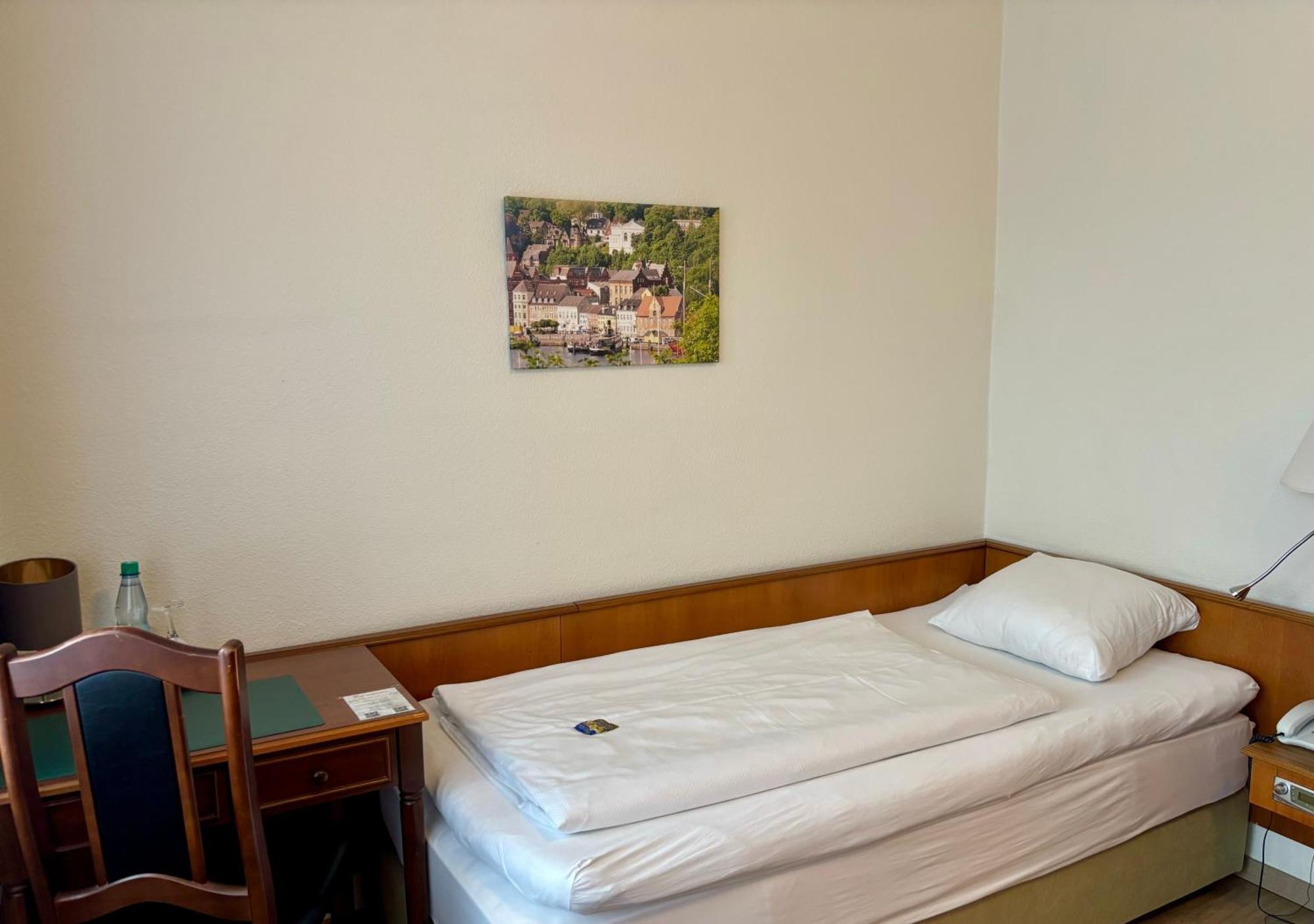Hotel Am Rathaus Flensbourg Extérieur photo